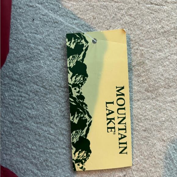 Mountain Lake Wine Puffer Quilted Vest Size Small NWT - Picture 3 of 7